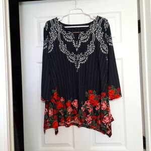 Black Red Rose Large V-Neck Lonsleeve Tunic